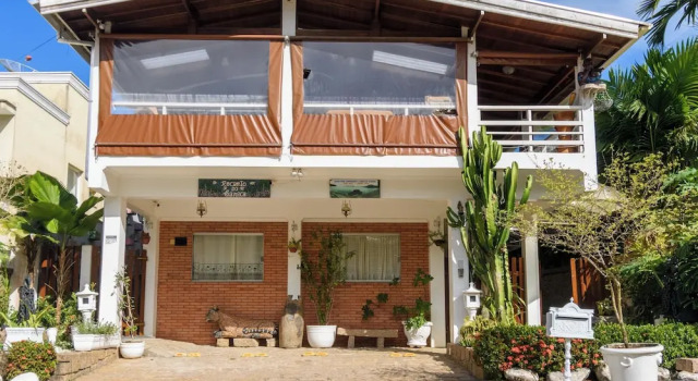 Casa piscina e lazer 50m praia Lagoinha