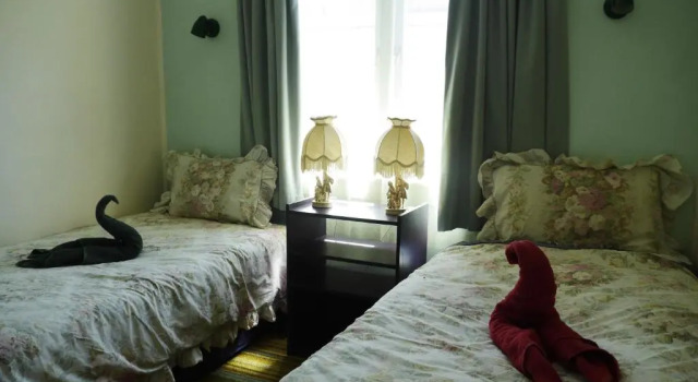 Atlantis Backpackers, Забронировать Отель Бизнес-отели Пиктон, 4* 5*