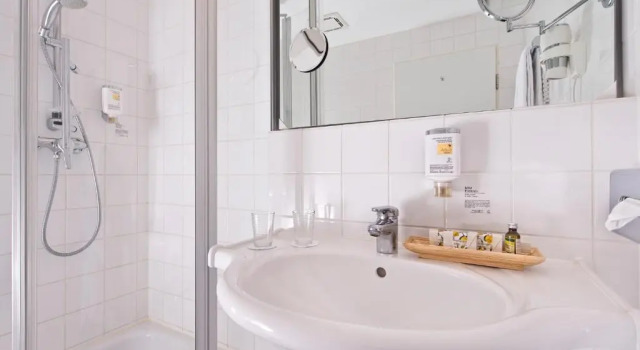 Двухместный номер Comfort SORAT Hotel Brandenburg