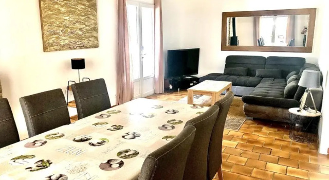 Вилла с 3 комнатами Villa de plein pied 120m2, climatisée, 3 chambres, piscine privée, la campagne aux portes de NARBONNE