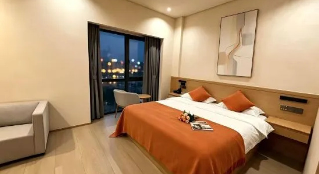 Люкс Chenhui Business Hotel (Hainan International Convention and Exhibition Center)