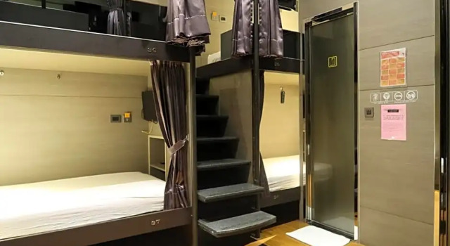 Bett im Wohnheim (Männerwohnheim) Amici hotel Six Star Hostel