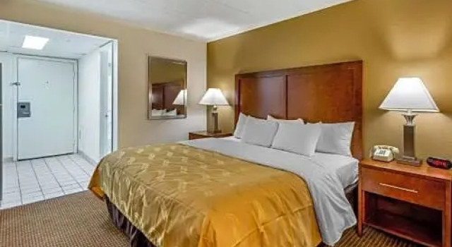 Двухместный номер Standard с балконом и с частичным видом на океан Quality Inn & Suites Ocean City Fenwick
