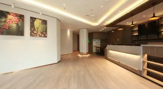 HanTing Hotel (Shenyang Jiangdong Street Subway Station), Book Hotel Hotels in Liaoning with Parking, Parking