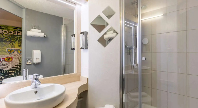 Двухместный номер Superior с видом на сад Sure Hotel by Best Western Lille Tourcoing