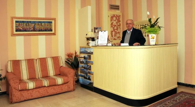 Hotel Abas, Забронировать Отель Монтекатини-Терме Тоскана, рядом с Montecatini Train Station