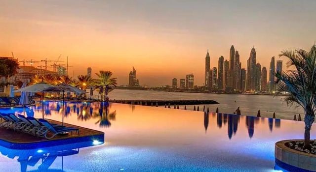 Апартаменты Spacious 3BR w Beach Access at the Palm