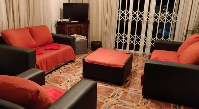 Villa With 5 Bedrooms in Mont Choisy, With Private Pool, Enclosed Gard, Забронировать Вилла Отели Мон-Шуази 3 звезды, рядом с Mont Choisy Le Golf, 3*