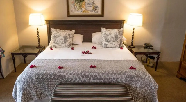 Люкс Luxury Leeuwenbosch Country House - Amakhala Game Reserve