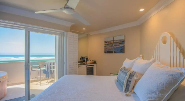 Двухместный номер Deluxe с видом на океан SeaVenture Beach Hotel