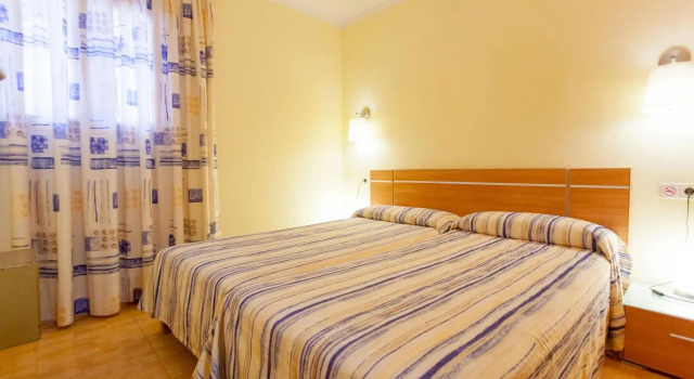 Ses Eufabietes Apartments & Restaurant, Book Apartment Sant Francesc Xavier Formentera