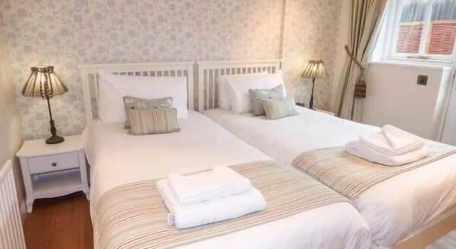 Walworth Castle Holiday Cottage, Забронировать Дом для отпуска СПА-отели Тиссайд, SPA-услуги