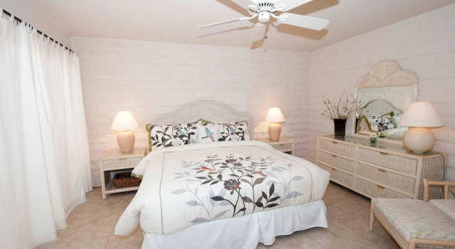 Siesta Villa, Забронировать Вилла Отели Палм-Спрингса 3 звезды, рядом с Palm Springs Square Shopping Center, 3*