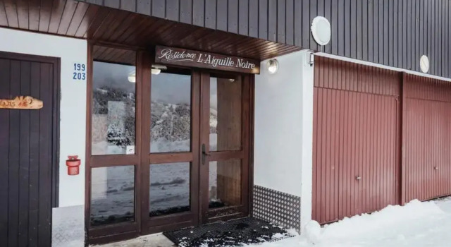 Apartment with balconies ski-in ski-out classified 2 stars