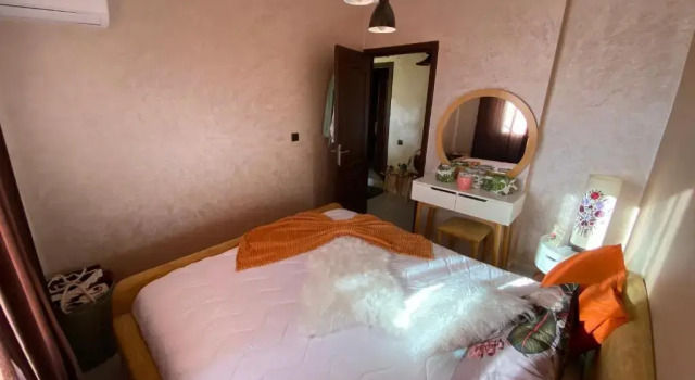 1 modern cozy appartement in the city center that suits your taste, Забронировать Апартаменты/квартира Отели Марракеш-Тенсифт-Эль-Хауз с парковкой, Парковка
