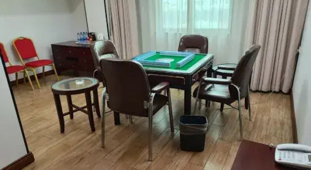 Люкс Plato Holiday Hotel