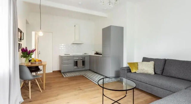 Bright and Cosy 1BDR apartment Kaunas Centre, Забронировать Апартаменты/квартира Апартаменты Каунаса, рядом с Церковь Святого Креста ордена Кармелитов, Апартаменты/квартира