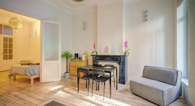 The Greenplace Lodge. Apartment in Heart of Antwerp, Забронировать Апартаменты/квартира Апартаменты Антверпена, рядом с House of Literature, Апартаменты/квартира