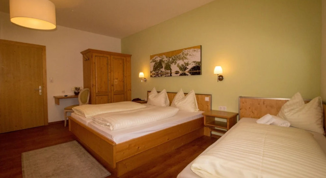 Трёхместный номер Superior с балконом Hotel Munde
