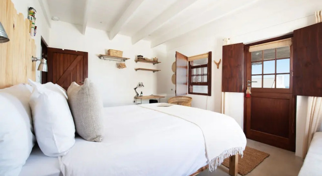 Коттедж Luxury с 2 комнатами с видом на море Gonana Guesthouse