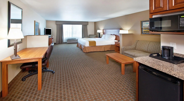 Двухместный люкс Holiday Inn Express & Suites Sioux Falls Southwest by IHG