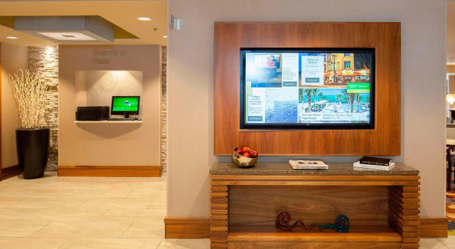 Courtyard by Marriott Ithaca Airport/University, Buchen Sie Hotel Ithaka Cayuga Lake Wine Trail