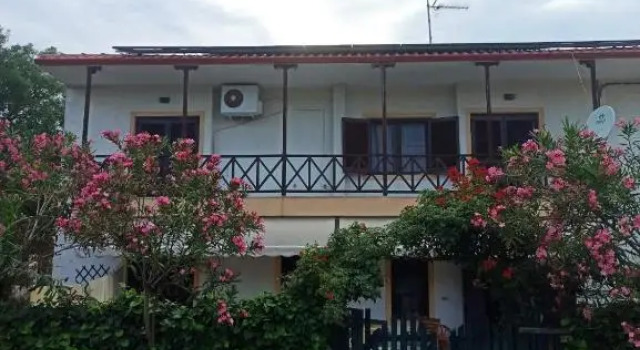 FAMILY'S HOUSE Near The Beach, Book Hotel Ierissos 