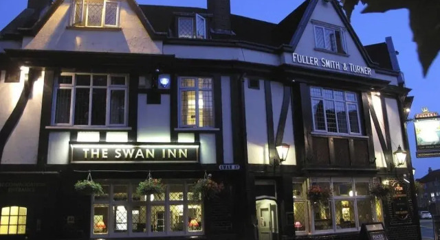 The Swan Inn Pub, Забронировать Гостевой дом Айлворт Большой Лондон