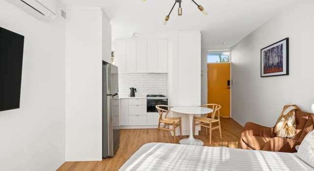 Студия Peppertree Apartments