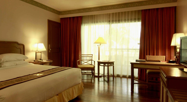 Номер Deluxe Waterfront Insular Hotel Davao