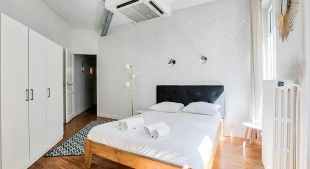 Appartement Lumineux proche de Saint-Lazare - 8P, Забронировать Апартаменты/квартира Париж Иль-де-Франс, рядом с Вокзал Сен-Лазар
