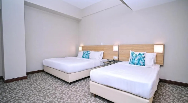 Трёхместный номер Standard Kingston Hotel 10 - Bukit Jalil