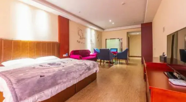 Люкс Huasheng  Hotel