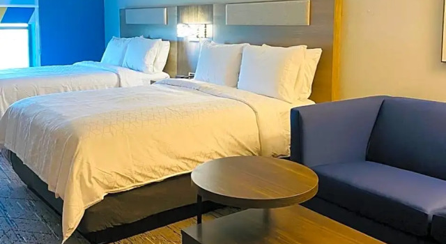 Четырёхместный номер Standard с частичным видом на океан Holiday Inn Express - Gulfport Beach by IHG