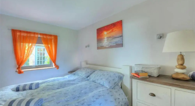 9 Farnham House, Забронировать Дом для отпуска Отели Лайм-Риджис с парковкой, рядом с Пляж Монмут, Парковка