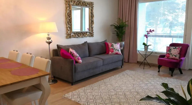 Charming Pine View Apartment, Забронировать Апартаменты/квартира Вантаа Большой Хельсинки, рядом с Научный центр Эврика