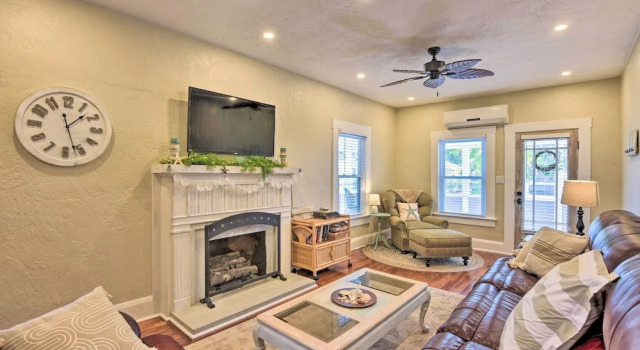 Коттедж Bright Bradenton Retreat: 1 Mi to Downtown!