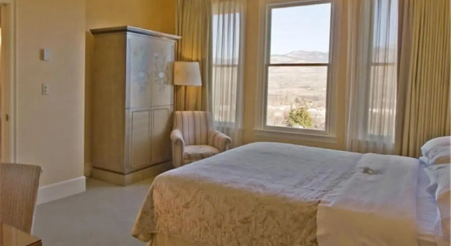 Номер Standard Ashland Springs Hotel