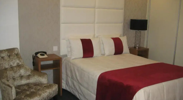Одноместный номер Standard Josefa D`Obidos Hotel