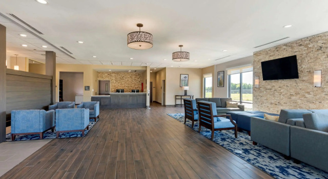 Comfort Inn & Suites Balch Springs - SE Dallas, Забронировать Отель Мескит Dallas - Fort Worth Metropolitan Area
