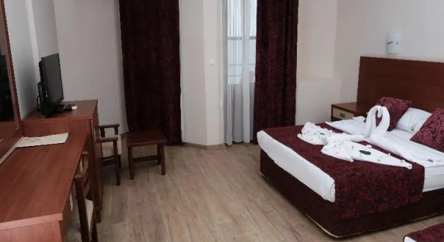 Двухместный номер Standard с балконом и с частичным видом на море Anitas Hotel