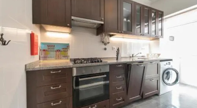 Apartamento junto à Fonte Luminosa, Забронировать Апартаменты/квартира Отели Лиссабона с парковкой, рядом с Ареэйру, Парковка