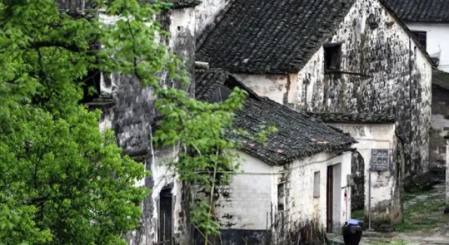 Wuyuan Zhonghan Inn, Rezerwuj Hotel Shangrao Jiangxi