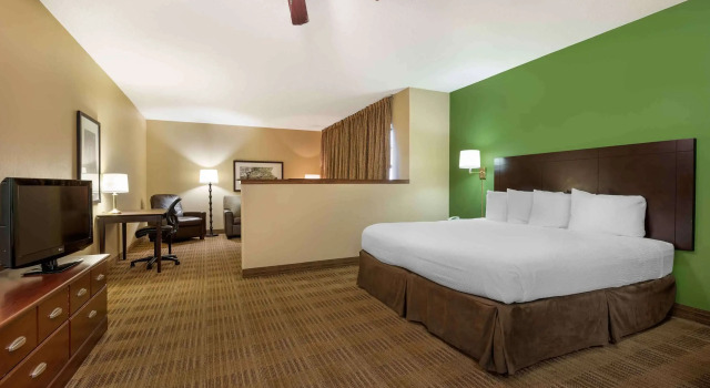 Двухместный люкс c 1 комнатой Extended Stay America Select Suites - Peoria - North
