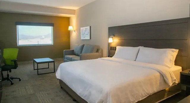 Номер Superior Holiday Inn Express & Suites - Tijuana Otay by IHG