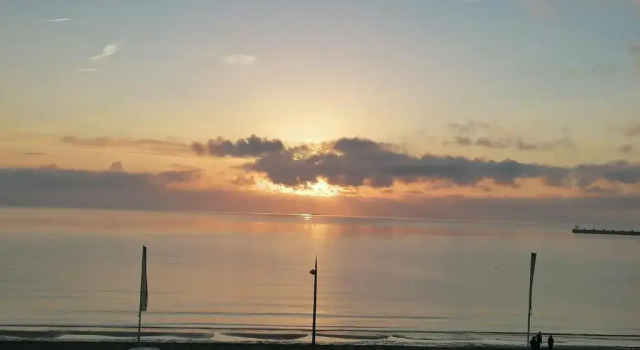 Апартаменты Sunrise View - Beachfront Apartment, Weymouth