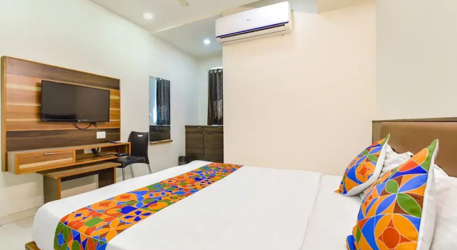 Hotel Crystal By OYO Rooms, Rezerwuj Hotel Hotele w Gujarat ze śniadaniem, Śniadanie