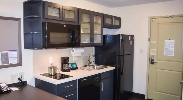 Люкс Standard Candlewood Suites Pearl by IHG