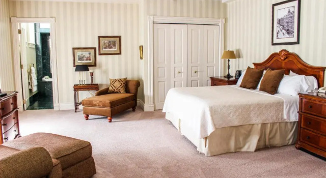Deluxe suite General Morgan Inn