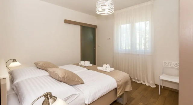 Апартаменты с 2 комнатами с балконом и с видом на море Villa Rusula